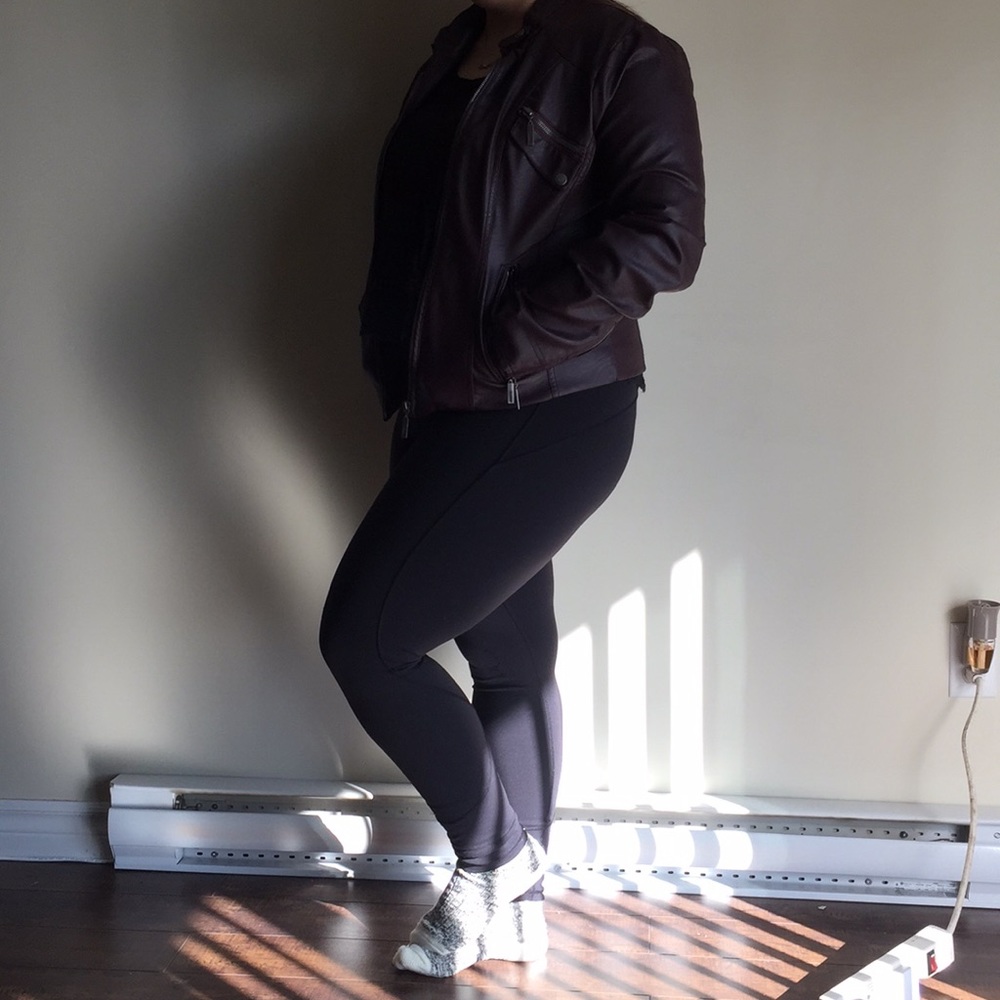 Fake leather jacket - Picture 2 of 2